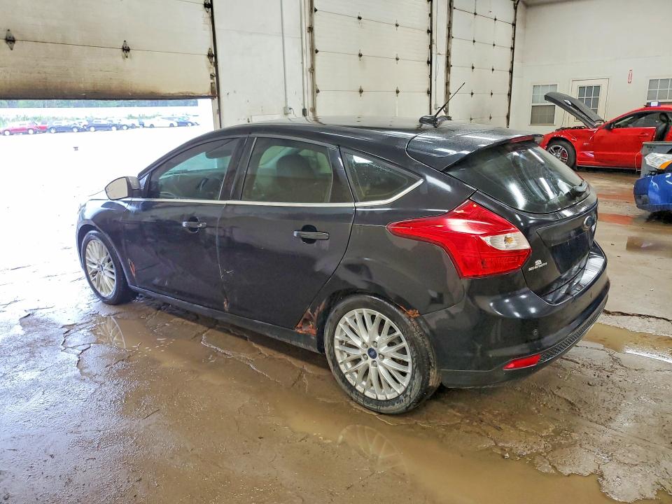 Photo 2 from auction – 2013 FORD FOCUS with VIN 1FADP3N24DL304015