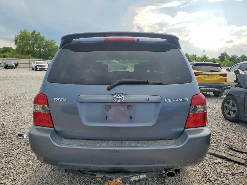 Photo 6 from auction – 2005 TOYOTA HIGHLANDER with VIN JTEGD21A750119527