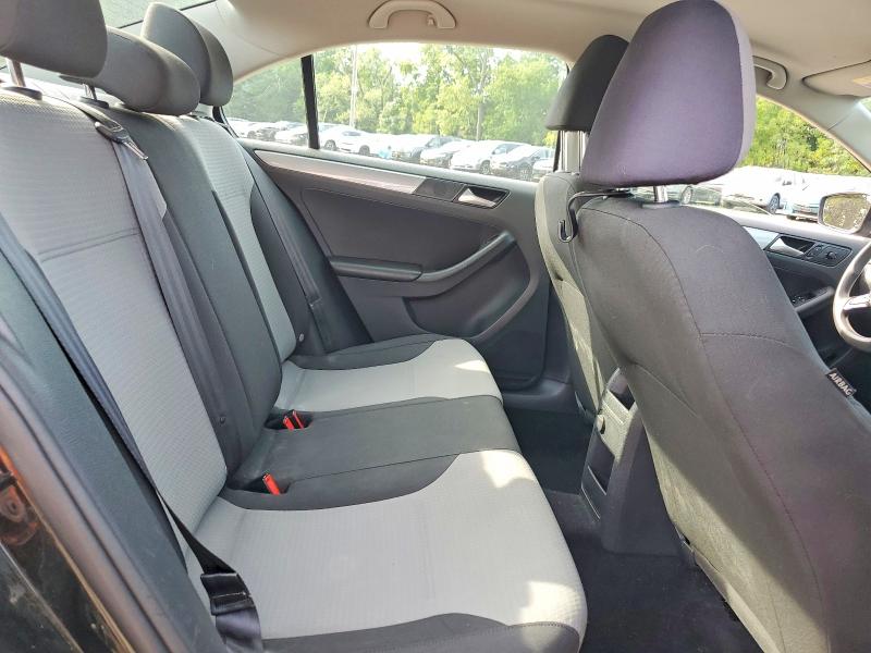 Photo 10 from auction – 2017 VOLKSWAGEN JETTA with VIN 3VW2B7AJ7HM400162
