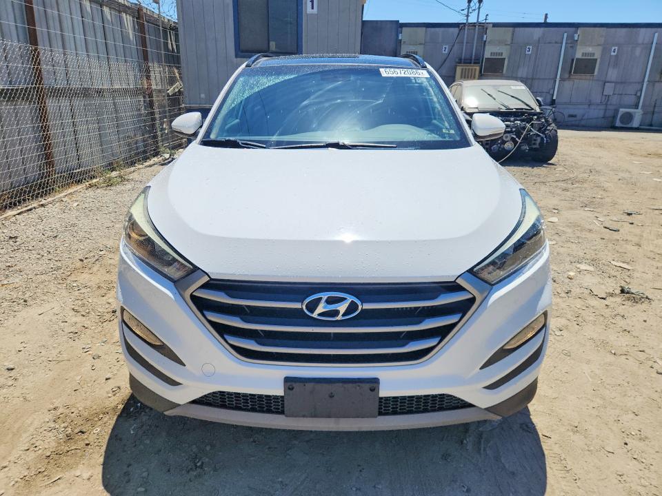 Photo 5 from auction – 2017 HYUNDAI TUCSON with VIN KM8J33A25HU578138