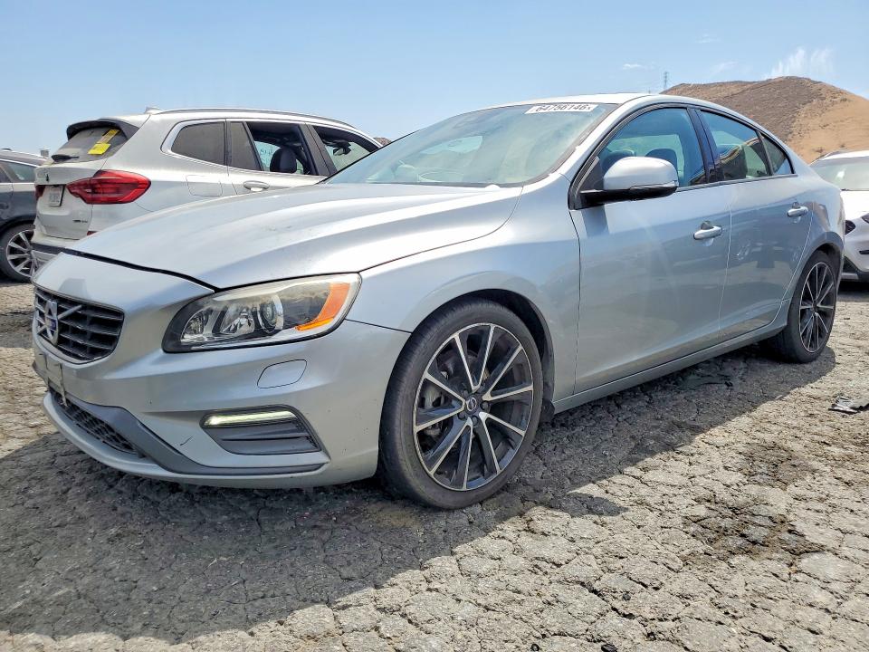 VOLVO S60 2017 with VIN YV126MFL0H2438057 - Photo from auction