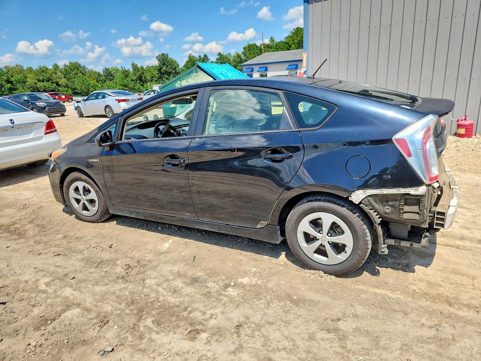 صورة رقم 2 من المزاد - 2014 TOYOTA PRIUS مع VIN JTDKN3DU2E0378630