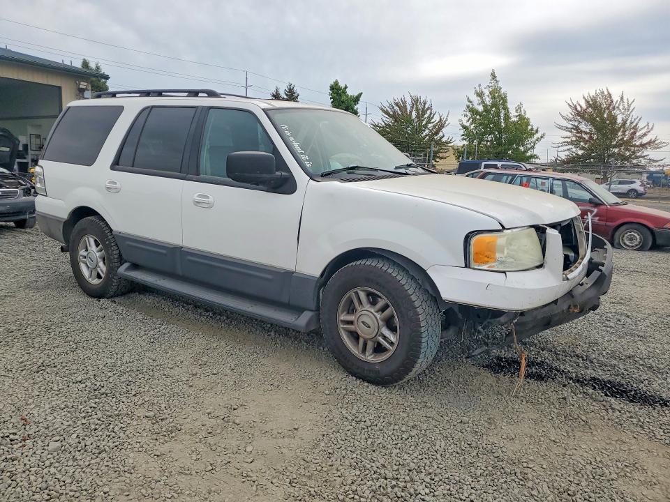 Photo 4 from auction – 2005 FORD EXPEDITION with VIN 1FMPU16505LB04596