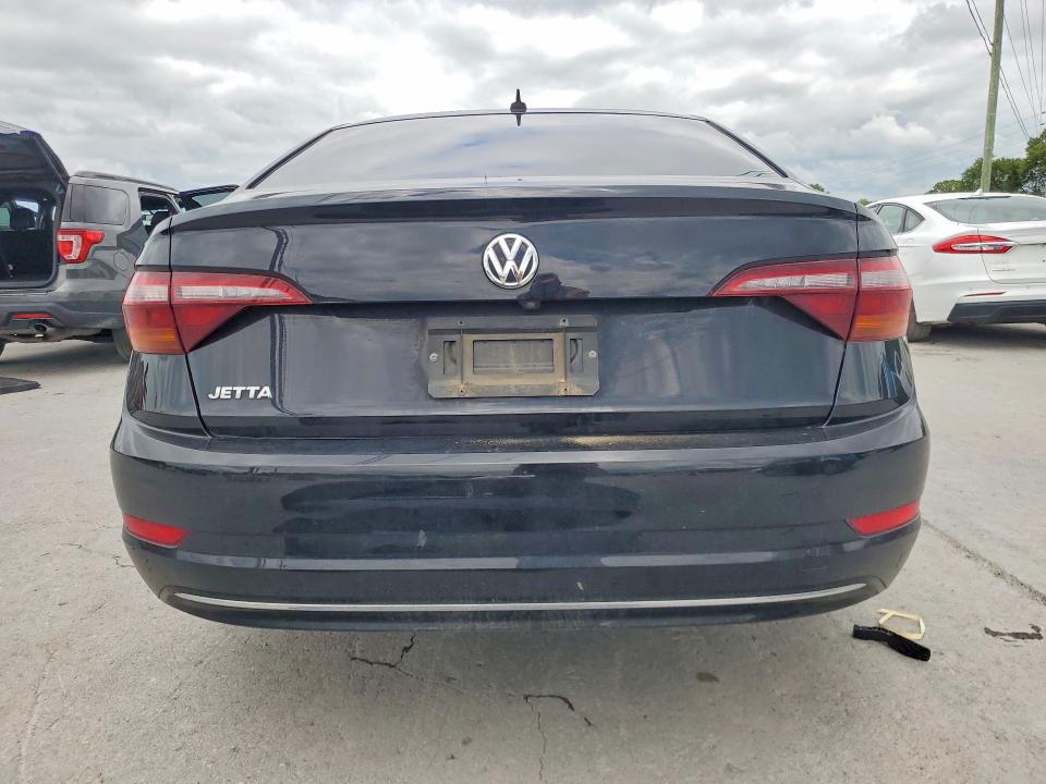 Photo 6 from auction – 2019 VOLKSWAGEN JETTA with VIN 3VWCB7BU9KM146099