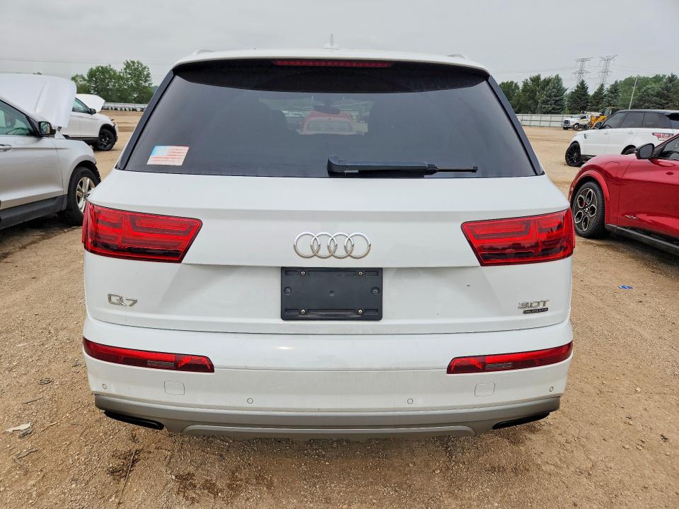 Photo 6 from auction – 2017 AUDI Q7 with VIN WA1LAAF78HD020175