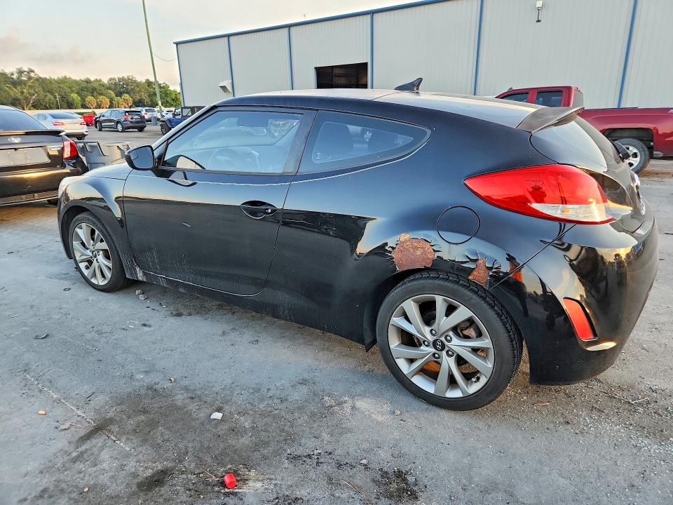 Photo 2 from auction – 2016 HYUNDAI VELOSTER with VIN KMHTC6AD1GU276467