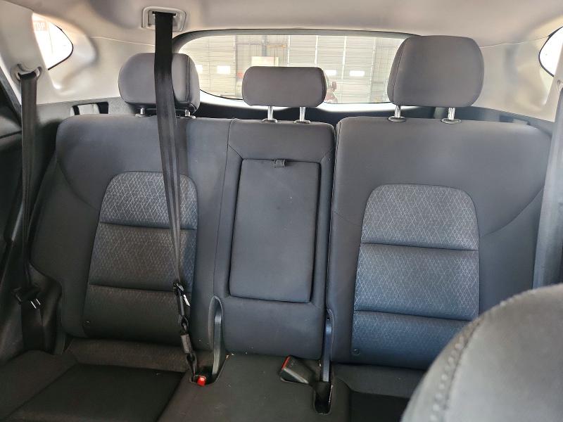 Photo 10 from auction – 2018 HYUNDAI TUCSON with VIN KM8J33A48JU724183