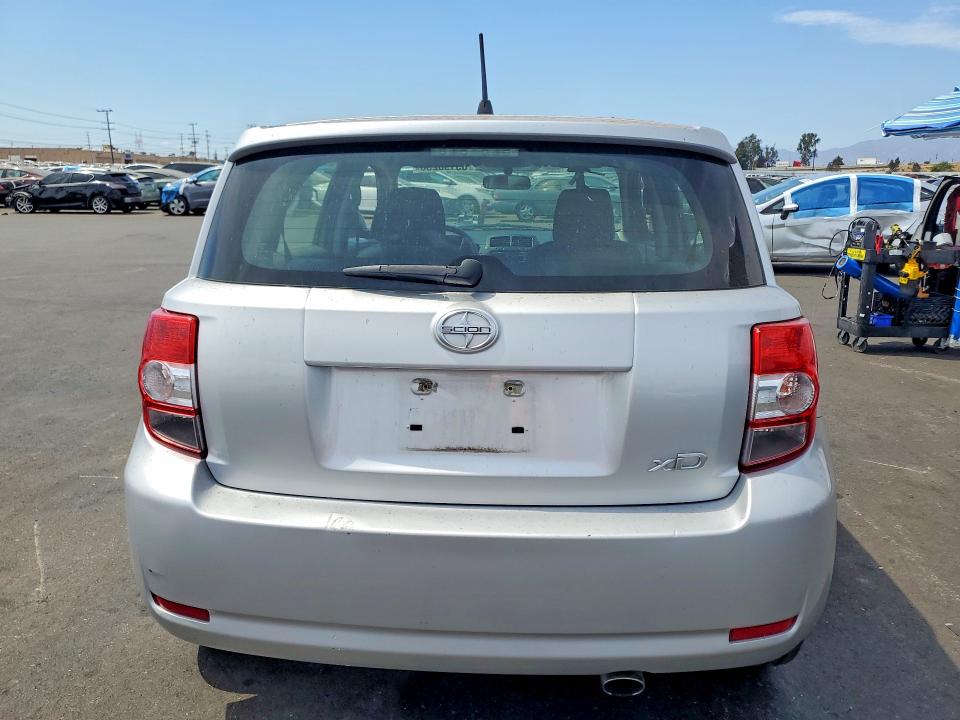 Photo 6 from auction – 2010 SCION XD with VIN JTKKU4B49A1005724