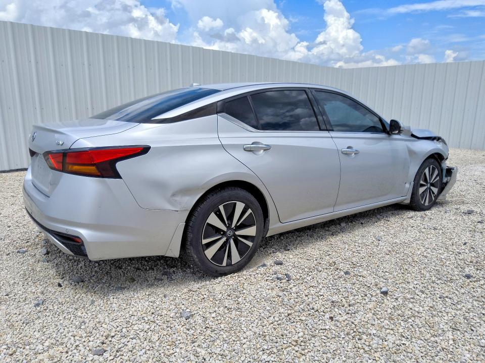 Photo 3 from auction – 2019 NISSAN ALTIMA with VIN 1N4BL4DV7KC146741