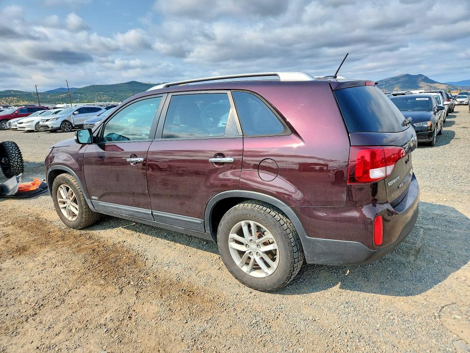 Photo 2 from auction – 2015 KIA SORENTO with VIN 5XYKTCA62FG638810