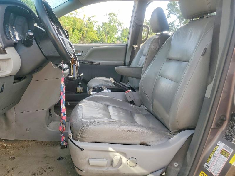 Photo 7 from auction – 2015 TOYOTA SIENNA with VIN 5TDYK3DC3FS572091