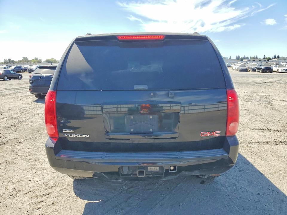 Photo 6 from auction – 2007 GMC YUKON with VIN 1GKFK13097R215845