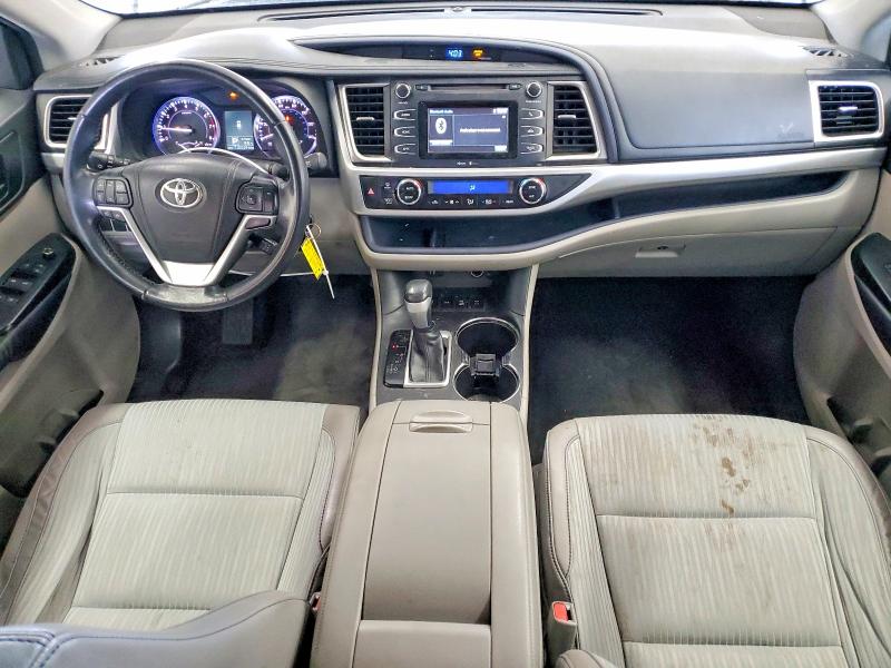 Photo 8 from auction – 2014 TOYOTA HIGHLANDER with VIN 5TDBKRFH6ES030807