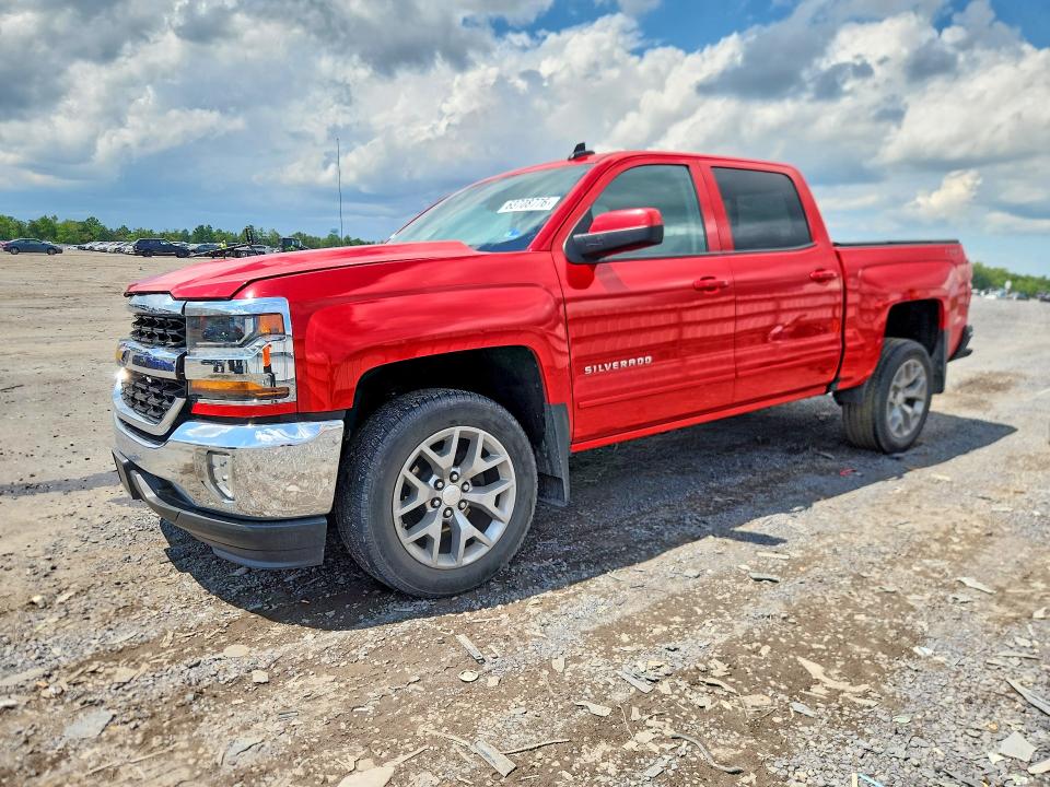 CHEVROLET SILVERADO 2018 with VIN 3GCUKREC4JG595919 - Photo from auction