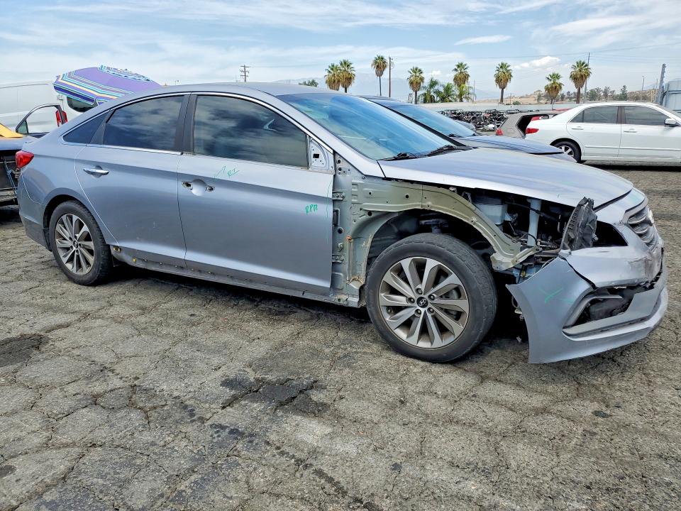 Photo 4 from auction – 2015 HYUNDAI SONATA with VIN 5NPE34AF9FH146898
