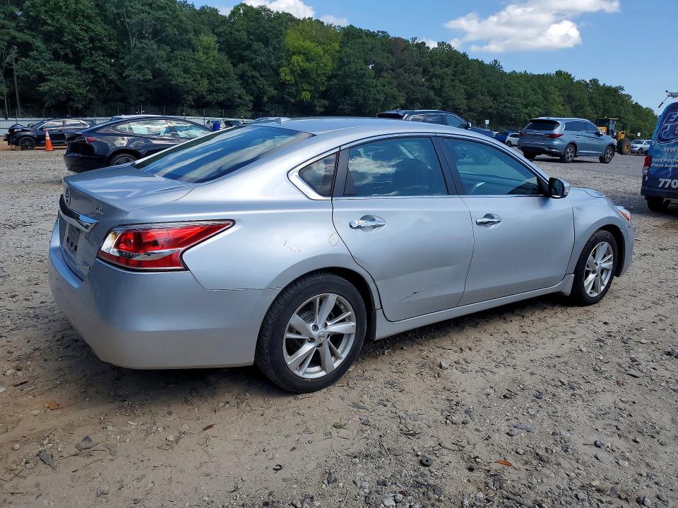 Photo 3 from auction – 2014 NISSAN ALTIMA with VIN 1N4AL3AP2EC138255