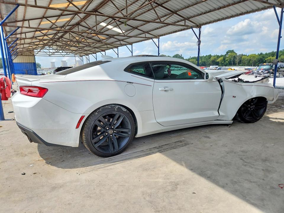 Photo 3 from auction – 2017 CHEVROLET CAMARO with VIN 1G1FD1RS9H0203515