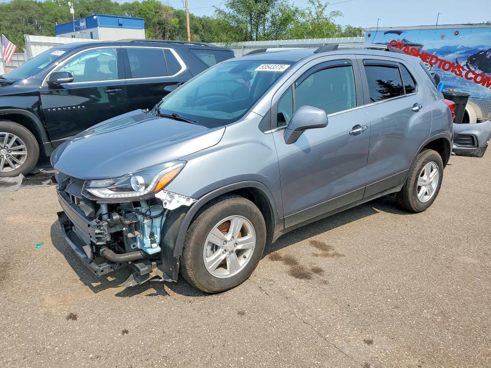 CHEVROLET TRAX 2019 with VIN KL7CJPSB4KB913978 - Photo from auction