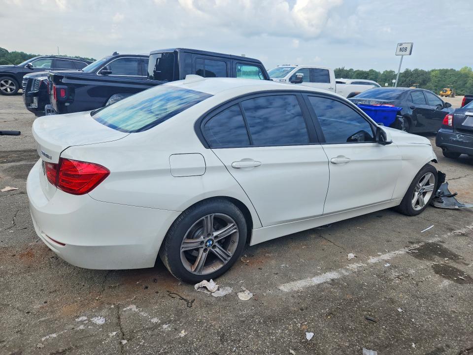 Photo 3 from auction – 2015 BMW 328 with VIN WBA3A5C53FF608838