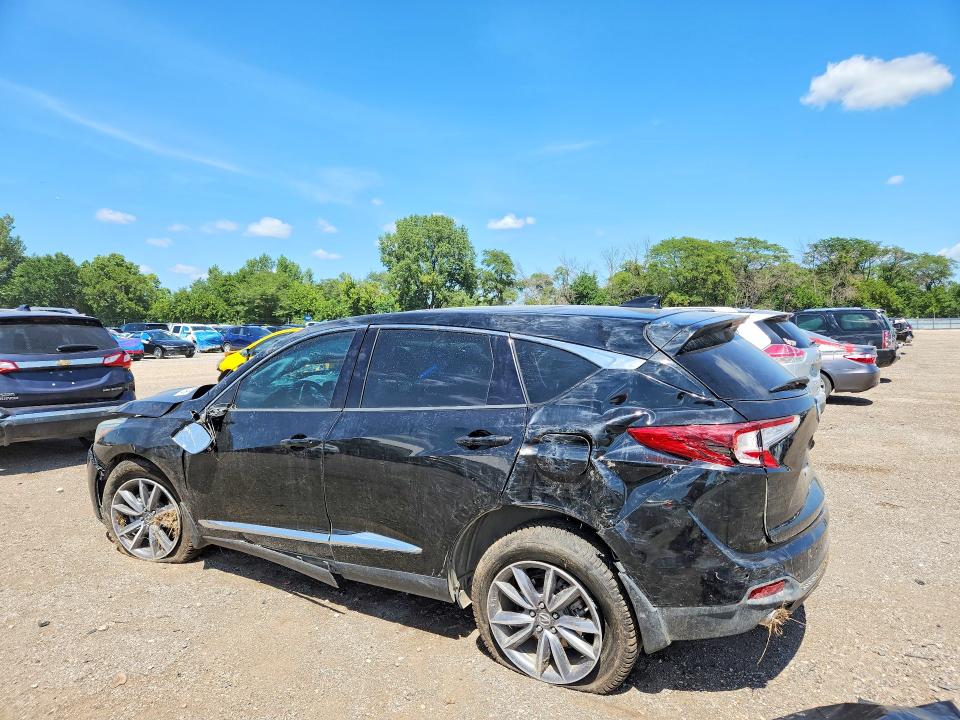 Photo 2 from auction – 2019 ACURA RDX with VIN 5J8TC2H55KL032204