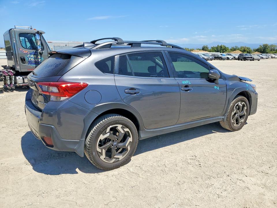 Photo 3 from auction – 2021 SUBARU CROSSTREK with VIN JF2GTHNC8MH658455