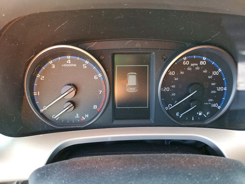 Photo 9 from auction – 2018 TOYOTA RAV4 with VIN JTMZFREVXJJ161837