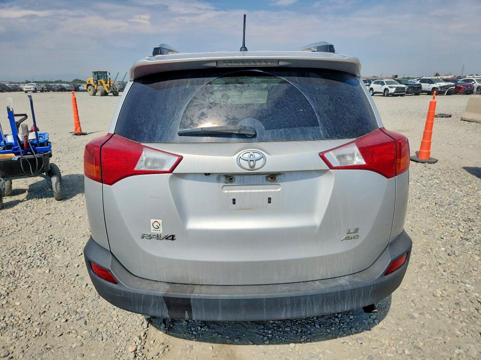 Photo 6 from auction – 2014 TOYOTA RAV4 with VIN JTMBFREV5EJ009083