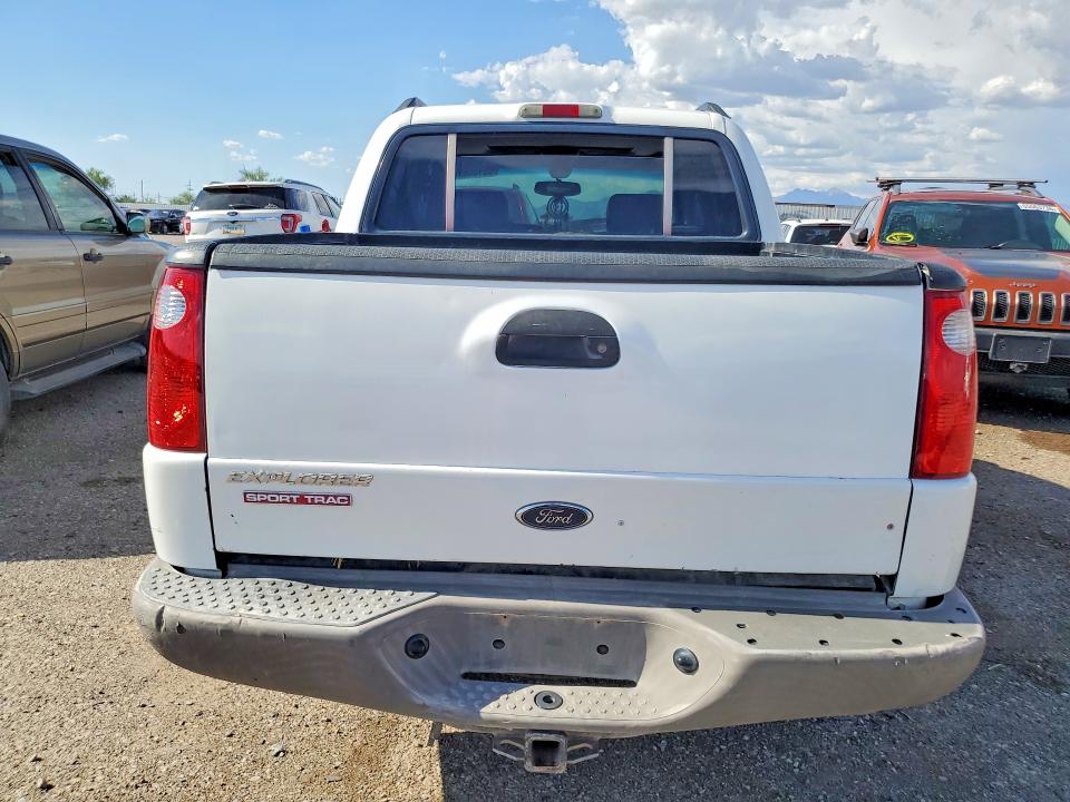 Photo 6 from auction – 2002 FORD EXPLORER SPORT TRAC with VIN 1FMZU67E52UD55365