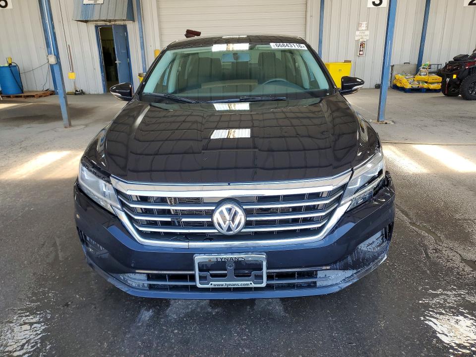 Photo 5 from auction – 2021 VOLKSWAGEN PASSAT with VIN 1VWAA7A38MC012806