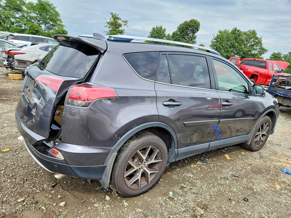 Photo 3 from auction – 2016 TOYOTA RAV4 with VIN JTMJFREV5GJ092271