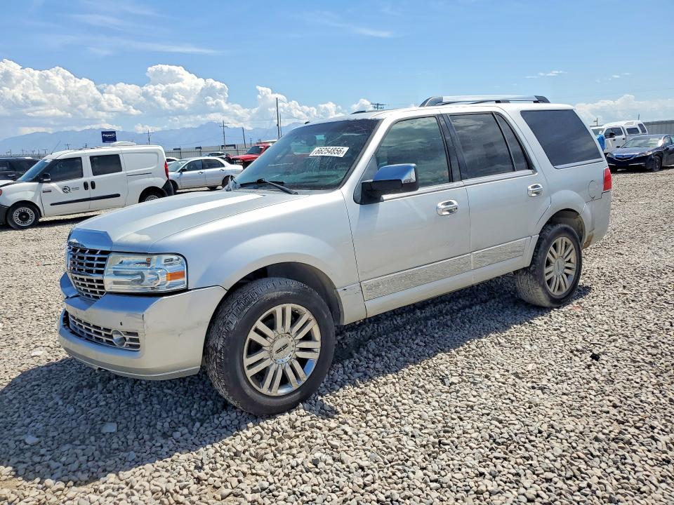LINCOLN NAVIGATOR 2012 с VIN 5LMJJ2J51CEL07040 - Снимка от търг