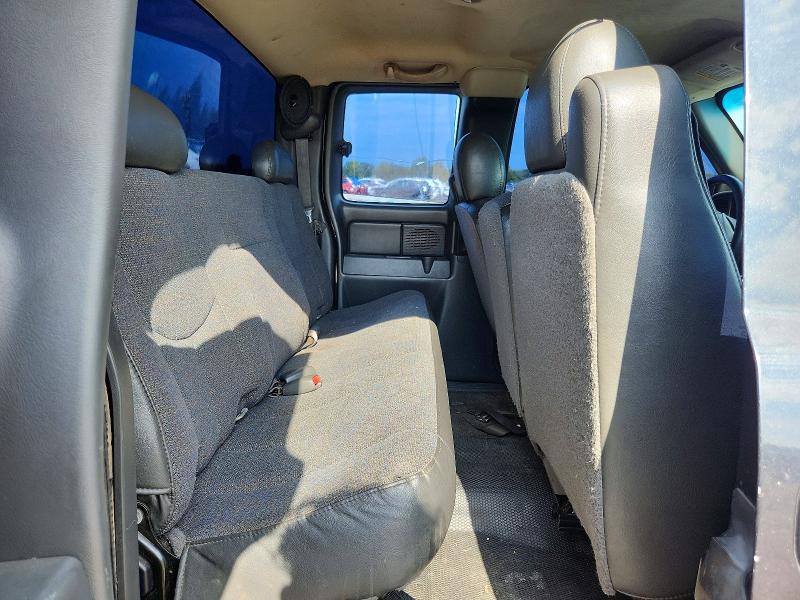 Photo 10 from auction – 2005 CHEVROLET SILVERADO with VIN 1GCEC19XX5Z214712