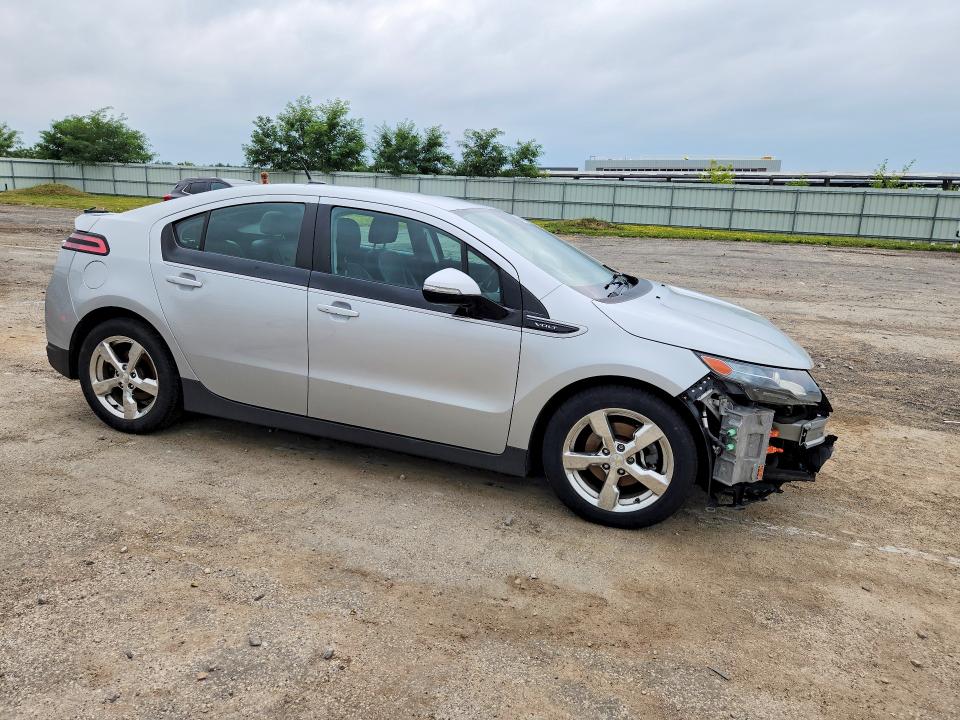 Photo 4 from auction – 2014 CHEVROLET VOLT with VIN 1G1RD6E43EU162482