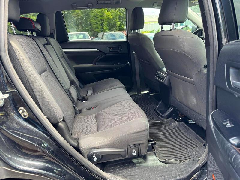 Photo 7 from auction – 2018 TOYOTA HIGHLANDER with VIN 5TDBZRFH5JS850690