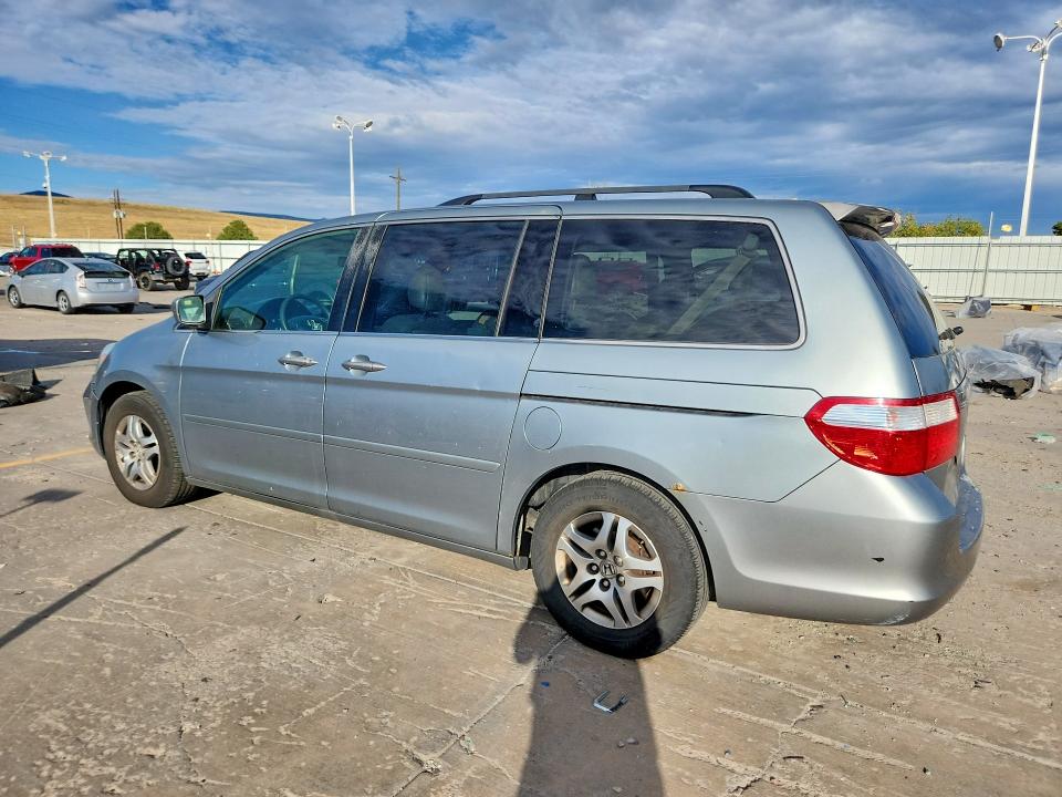 Photo 2 from auction – 2005 HONDA ODYSSEY with VIN 5FNRL38695B059002