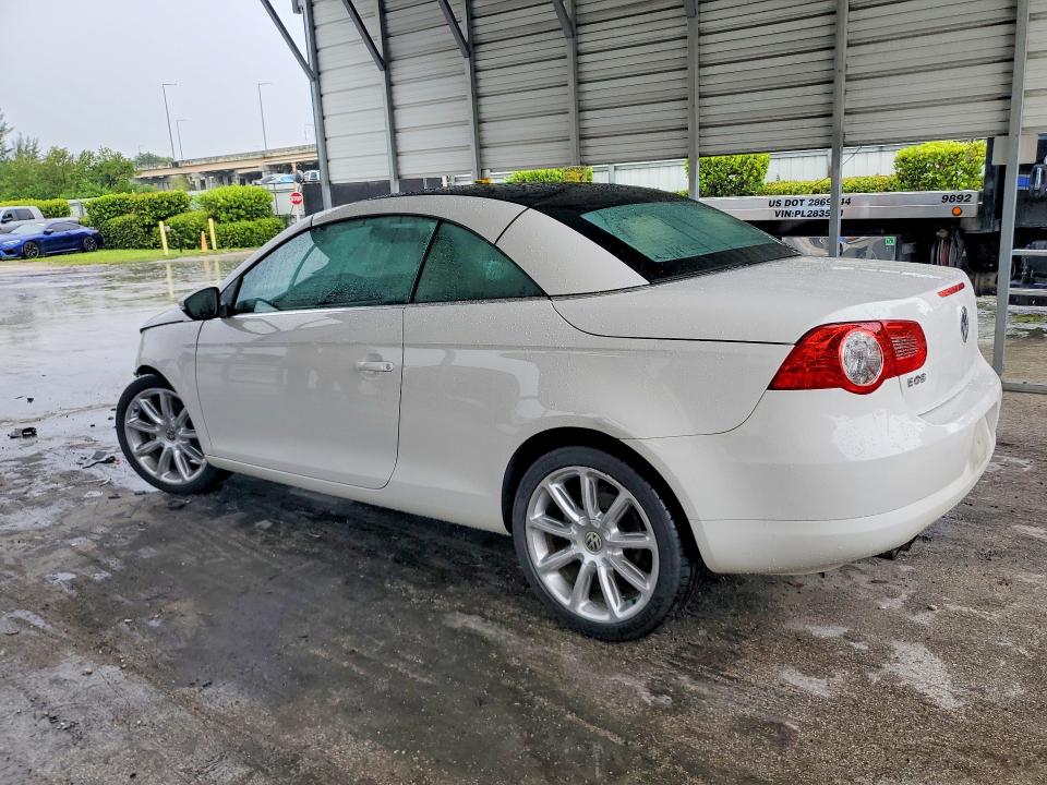 Photo 2 from auction – 2010 VOLKSWAGEN EOS with VIN WVWFA7AH7AV011795
