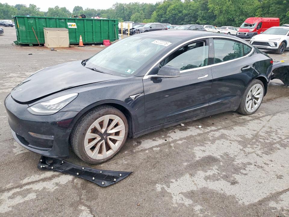 TESLA MODEL 3 2018 with VIN 5YJ3E1EB2JF118746 - Photo from auction