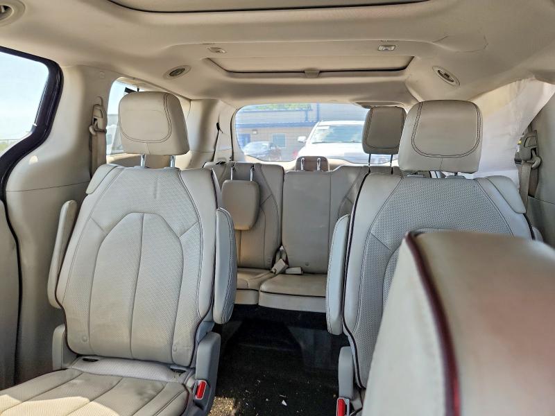 Photo 10 from auction – 2017 CHRYSLER PACIFICA with VIN 2C4RC1GG3HR528608