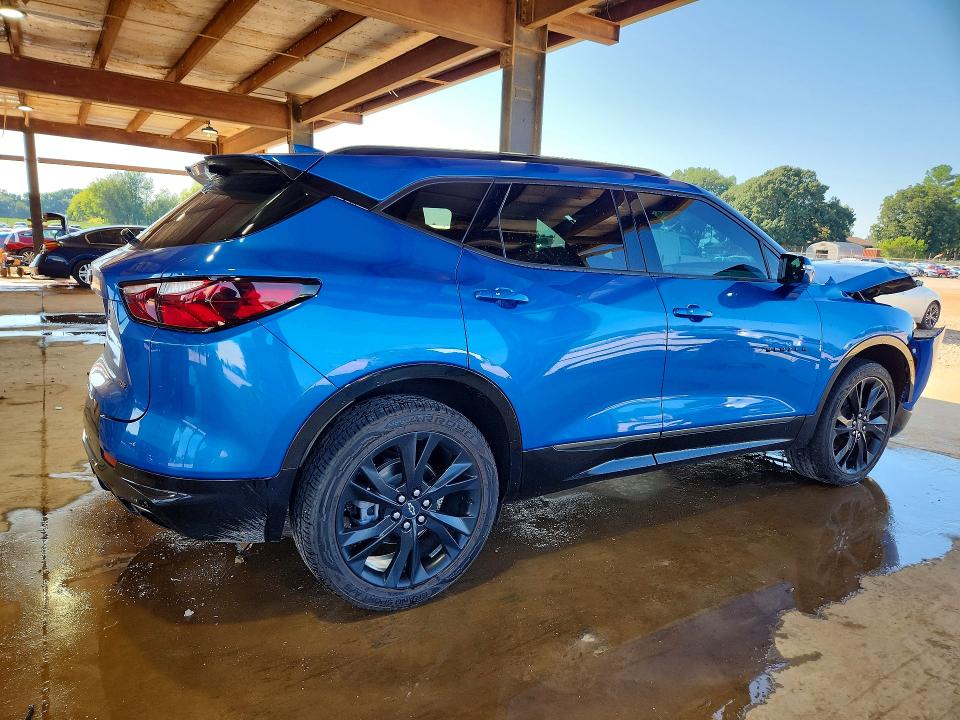 Photo 3 from auction – 2021 CHEVROLET BLAZER with VIN 3GNKBERS3MS546009