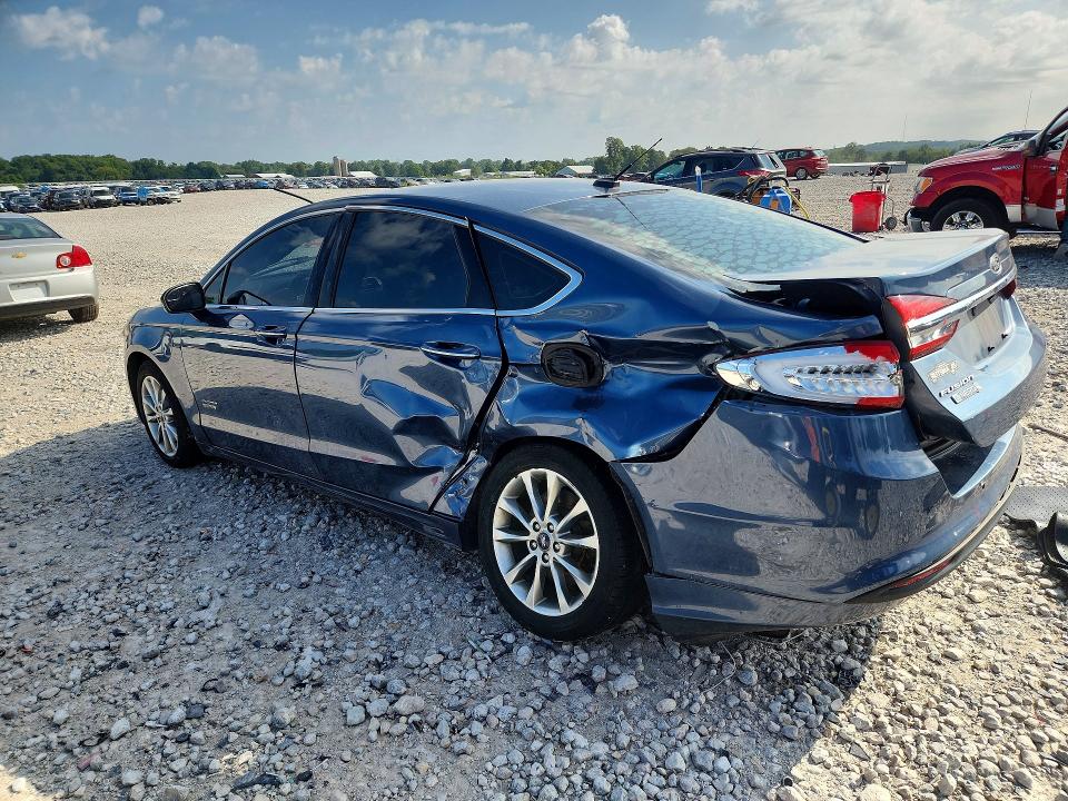 Photo 2 from auction – 2018 FORD FUSION with VIN 3FA6P0PU9JR254828