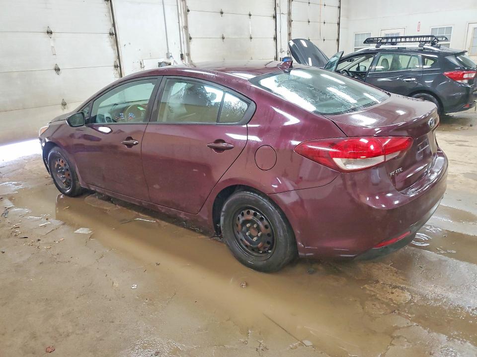 Photo 2 from auction – 2017 KIA FORTE with VIN 3KPFK4A78HE011709