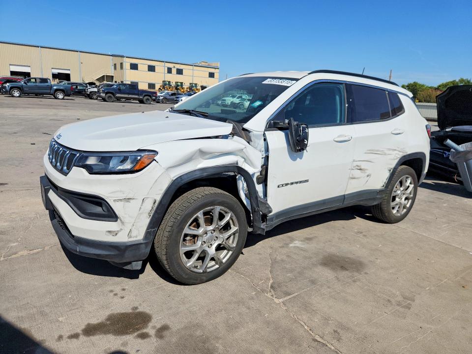 JEEP COMPASS 2022 with VIN 3C4NJDFB9NT193844 - Photo from auction