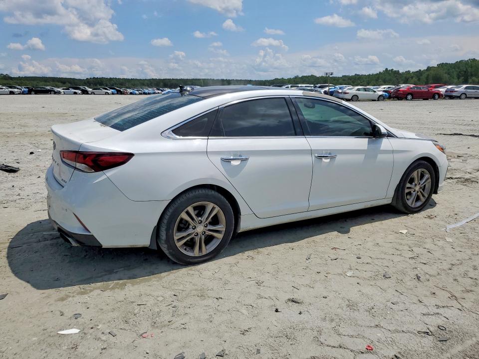 Фото 3 с аукциона – 2018 HYUNDAI SONATA с VIN 5NPE34AF3JH720548