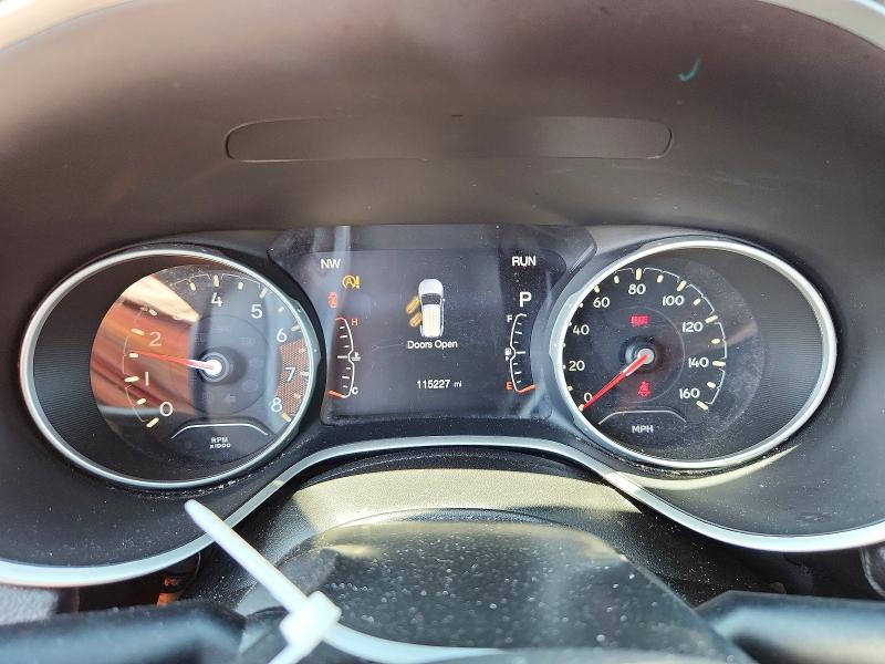 Photo 9 from auction – 2018 JEEP COMPASS with VIN 3C4NJDCB2JT470848