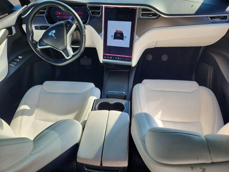 Снимка 8 от търг – 2017 TESLA MODEL X с VIN 5YJXCBE23HF076644