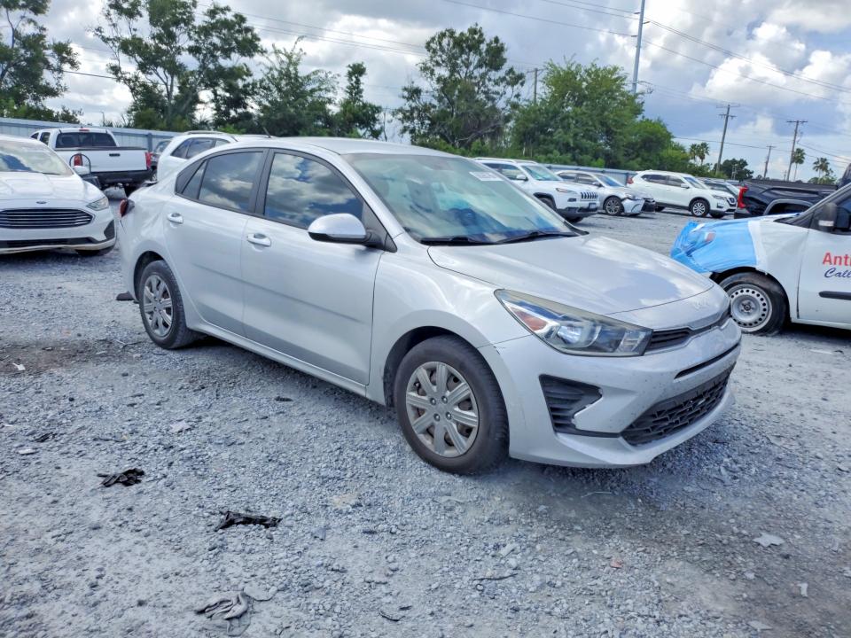 Foto 4 de la subasta – 2022 KIA RIO con VIN 3KPA24AD3NE458914