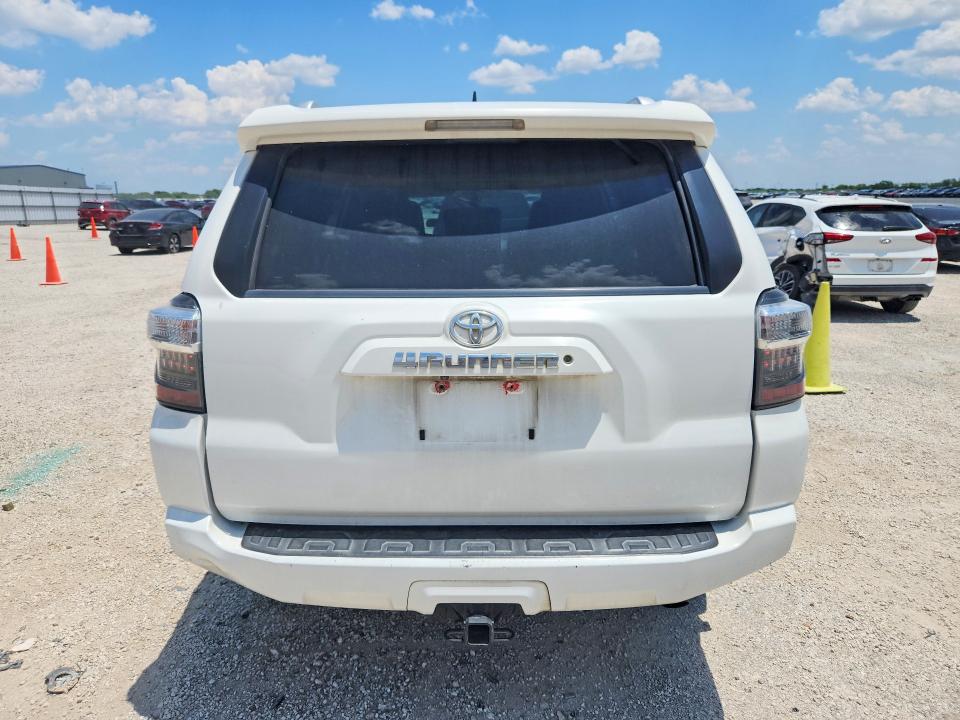 Photo 6 from auction – 2017 TOYOTA 4RUNNER with VIN JTEZU5JR5H5155885