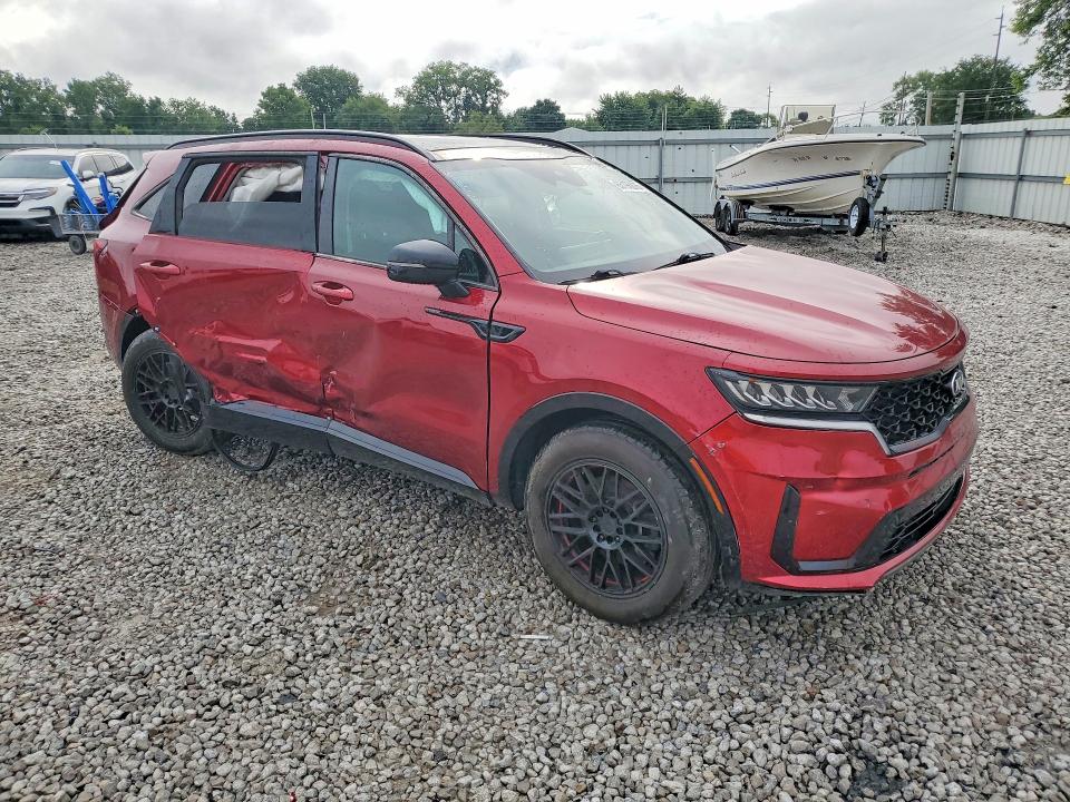 Photo 4 from auction – 2021 KIA SORENTO with VIN 5XYRL4LC1MG009754