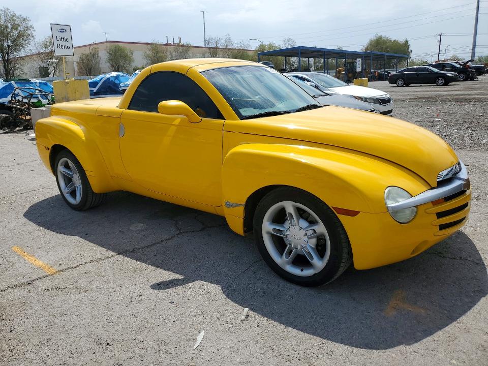 Photo 4 from auction – 2004 CHEVROLET SSR with VIN 1GCES14P84B111967