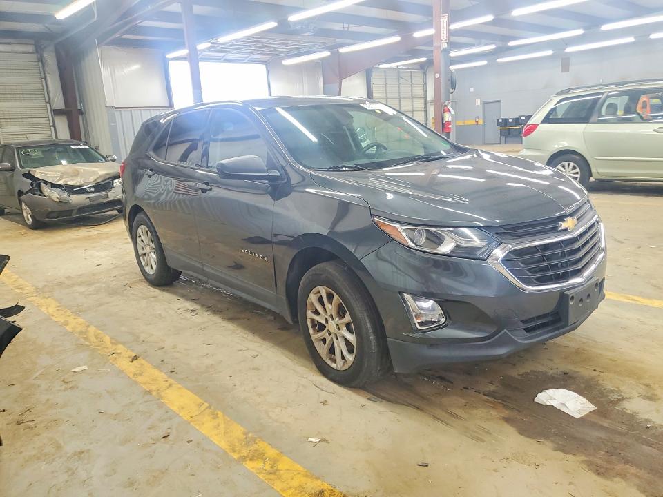 Photo 4 from auction – 2018 CHEVROLET EQUINOX with VIN 2GNAXREV6J6216041